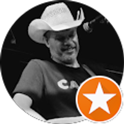 Profile photo of Amanda Ryan