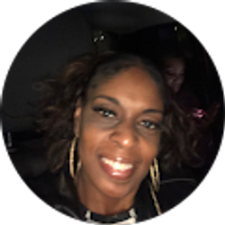 Profile photo of Regina Thomas