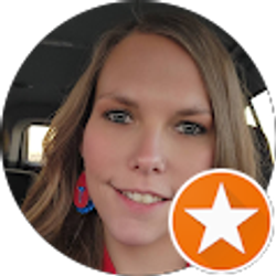 Profile photo of Lindsey Detty