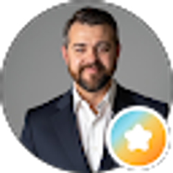 Profile photo of Ryan Bowling