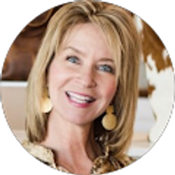 Profile photo of Dawn Shaw