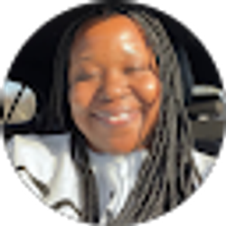 Profile photo of Niya Holland
