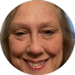 Profile photo of Leslie Mahnken