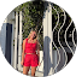 Profile photo of Hope Looney