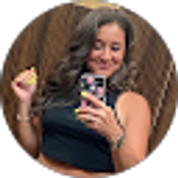 Profile photo of Theresa Grunewald