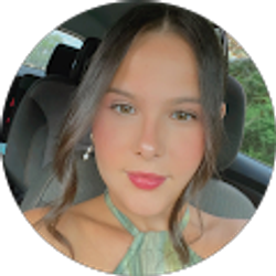 Profile photo of Viviane Santiago