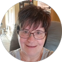 Profile photo of Elaine Sapinski
