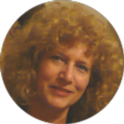 Profile photo of Evelyn Yaari