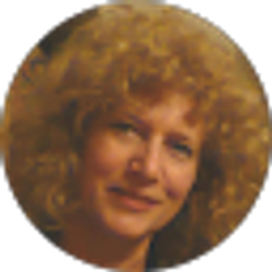 Profile photo of Evelyn Yaari