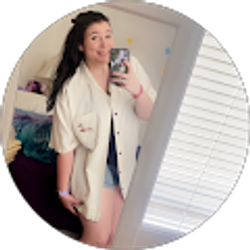 Profile photo of Mariah Schroeder