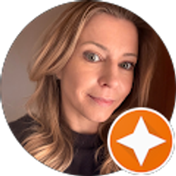 Profile photo of Julia Faith