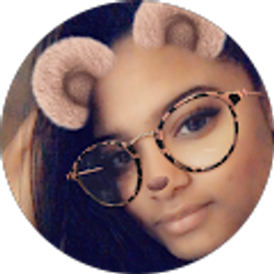 Profile photo of Stefany Santos