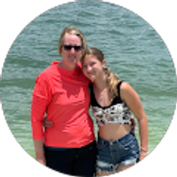 Profile photo of Andrea Chayka