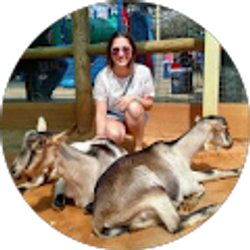Profile photo of Samantha Villalobos