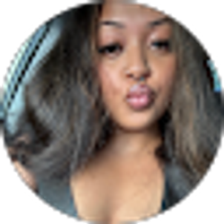 Profile photo of Naomi lewis
