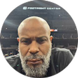 Profile photo of damien Jones