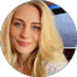 Profile photo of Lily Ives