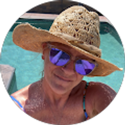 Profile photo of Rochelle “Shelli”