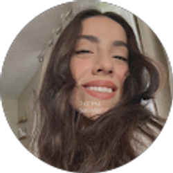 Profile photo of Laura Vallejo