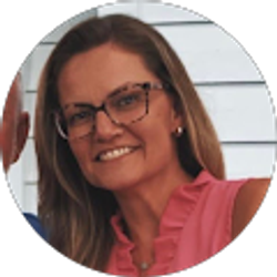 Profile photo of Leigh Moore