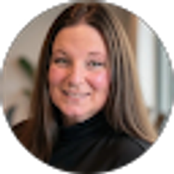 Profile photo of Jennifer Cosolito