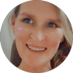 Profile photo of Valerie Battles