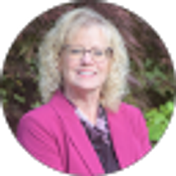 Profile photo of Jennifer Mariacher