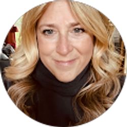 Profile photo of Gina Nichols