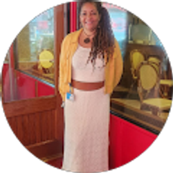 Profile photo of Lyndia Hayden