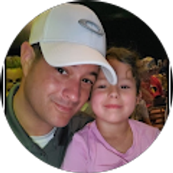 Profile photo of Lucas Guzman