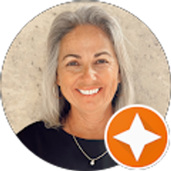 Profile photo of Madeleine Rozumek