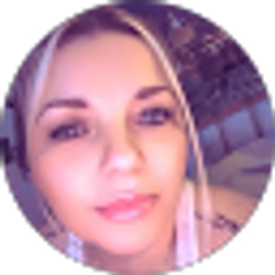 Profile photo of Amanda