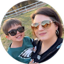 Profile photo of Sarah Mclauchlin