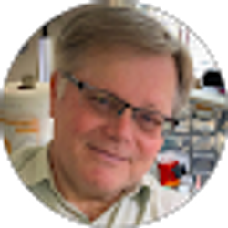 Profile photo of Dennis Tennant