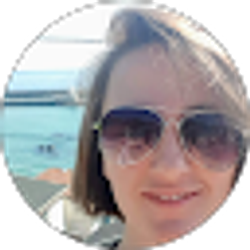Profile photo of Lindsay Ejnik