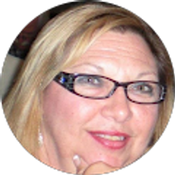 Profile photo of Marie Devlin