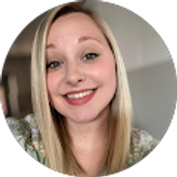 Profile photo of Jacey Piña