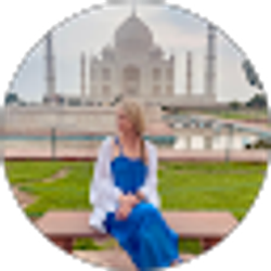 Profile photo of Holly Hutton