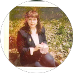 Profile photo of Laurel Davies