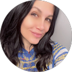 Profile photo of Danielle Lamphier