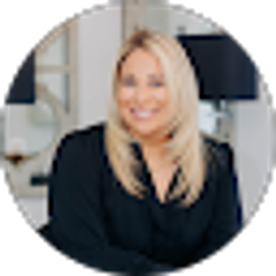 Profile photo of Stephanie Vega, Realtor