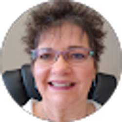 Profile photo of Rochelle Hiles