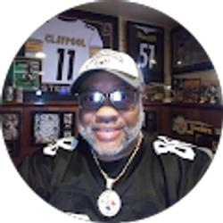 Profile photo of Reyes Smith