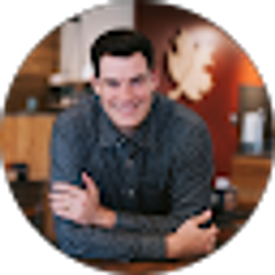 Profile photo of Evan Apon