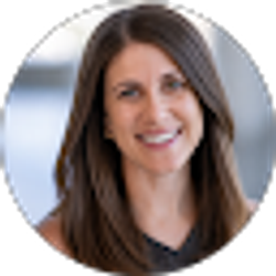 Profile photo of Lindsey Paolucci