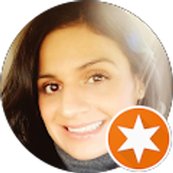 Profile photo of Elizabeth Posada