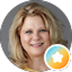 Profile photo of Dani Robinson