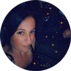 Profile photo of Ashley Hays