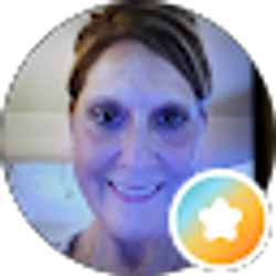 Profile photo of Lisa Helms