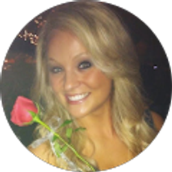 Profile photo of Janelle Lavezzo